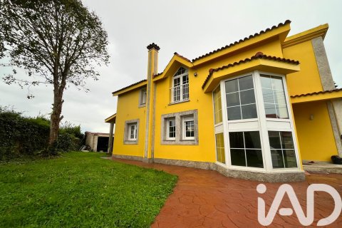 Dom w Valdovino, A Coruna, Hiszpania 5 sypialni, 250 mkw. nr 152711 – zdjęcie 2