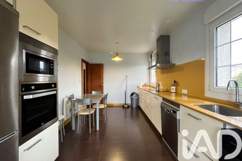 Dom w Valdovino, A Coruna, Hiszpania 5 sypialni, 250 mkw. nr 152711 – zdjęcie 10