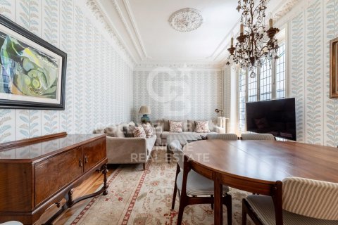 Apartamento en venta en Madrid, España 5 dormitorios, 267 m2 No. 157208 - foto 9