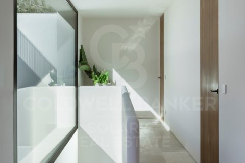 House for sale in Javea, Alicante, Spain 5 bedrooms, 380 sq.m. No. 157207 - photo 24