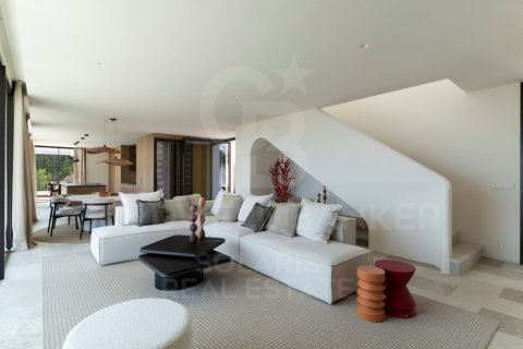 House for sale in Javea, Alicante, Spain 5 bedrooms, 380 sq.m. No. 157207 - photo 9