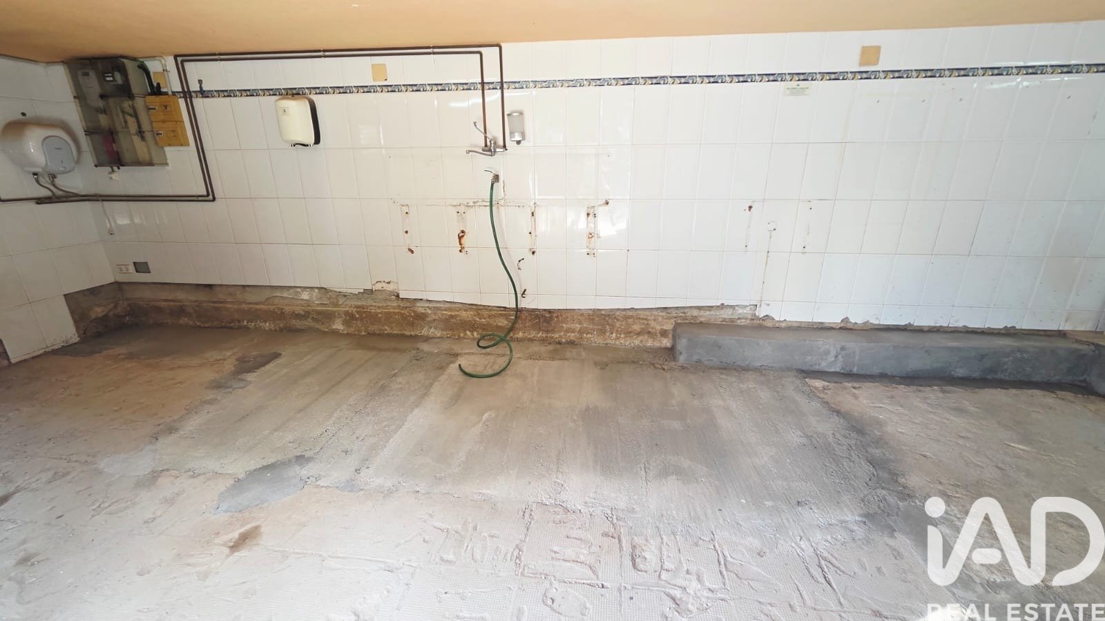 Liikekiinteistö Les Roquetes, Barcelona, Espanja 41 m2 No. 185656