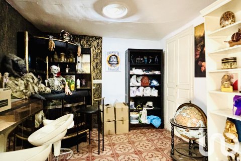 Townhouse for sale in Bellpuig, Lleida, Spain 3 bedrooms, 261 sq.m. No. 185661 - photo 10