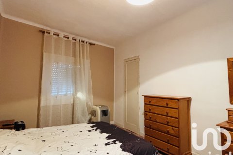 Townhouse for sale in Bellpuig, Lleida, Spain 3 bedrooms, 261 sq.m. No. 185661 - photo 25