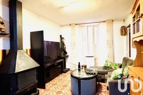 Townhouse for sale in Bellpuig, Lleida, Spain 3 bedrooms, 261 sq.m. No. 185661 - photo 13