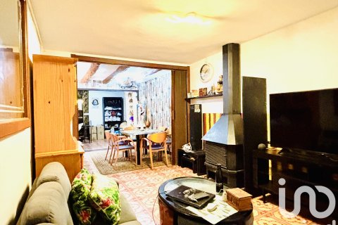 Townhouse for sale in Bellpuig, Lleida, Spain 3 bedrooms, 261 sq.m. No. 185661 - photo 12