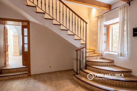 Finca vuokrattavana Santa Maria Del Cami, Mallorca, Espanja, 6 makuuhuonetta, 373 m2 No. 186964 - kuva 3