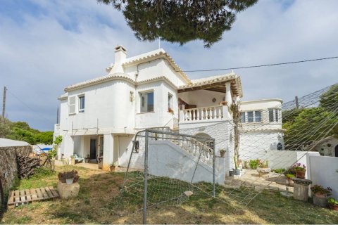 Huoneisto myytävänä Ciutadella De Menorca, Menorca, Espanja, 6 makuuhuonetta, 205 m2 No. 191915 - kuva 4