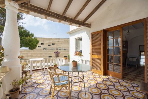 Huoneisto myytävänä Ciutadella De Menorca, Menorca, Espanja, 6 makuuhuonetta, 205 m2 No. 191915 - kuva 3