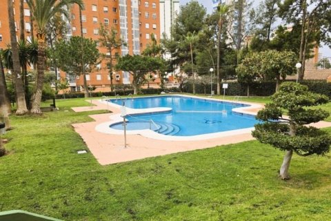 Lägenhet till salu Benidorm, Alicante, Spanien 2 sovrum, 63 kvm. Nr. 139368 - foto 2