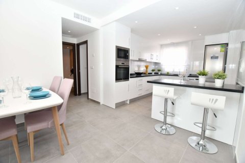 House for sale in San Miguel de Salinas, Alicante, Spain 2 bedrooms, 75.97 sq.m. No. 177637 - photo 7