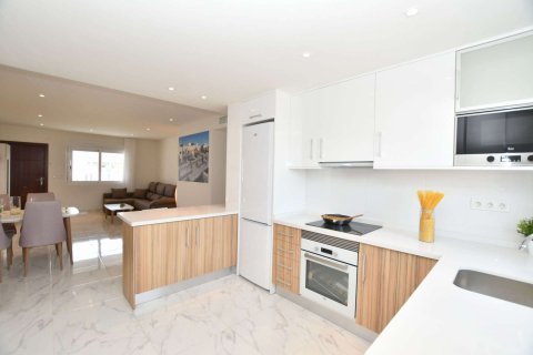 House for sale in San Miguel de Salinas, Alicante, Spain 2 bedrooms, 73.5 sq.m. No. 177635 - photo 15