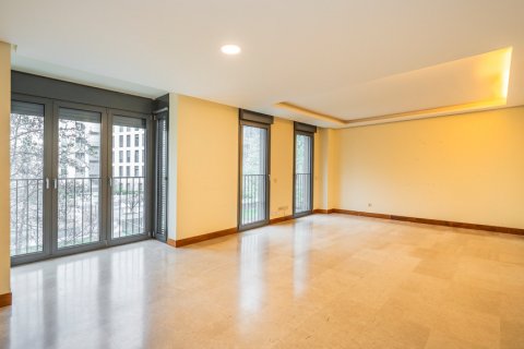 Wohnung zum Verkauf Madrid, Spanien 4 Schlafzimmer, 140.09 m2 Nr. 108357 - Foto 3
