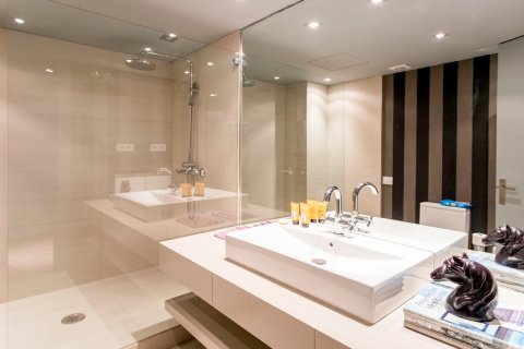 Huvila myytävänä Alcobendas, Madrid, Espanja, 7 makuuhuonetta, 700 m2 No. 108359 - kuva 5
