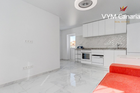 Villa for sale Puerto de Santiago, Tenerife, Spain 5 bedrooms, 160 sq.m. No. 108360 - photo 11