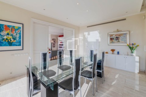 Villa for sale in Sitges, Barcelona, Spain 5 bedrooms, 910 sq.m. No. 150487 - photo 6