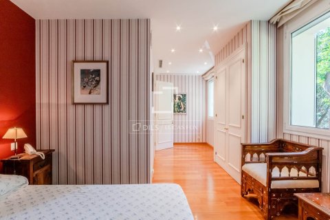 Villa for sale in Sitges, Barcelona, Spain 5 bedrooms, 910 sq.m. No. 150487 - photo 28