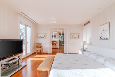 Villa for sale in Sitges, Barcelona, Spain 5 bedrooms, 910 sq.m. No. 150487 - photo 25