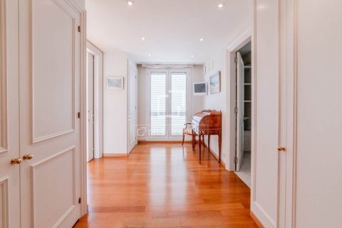 Villa for sale in Sitges, Barcelona, Spain 5 bedrooms, 910 sq.m. No. 150487 - photo 22