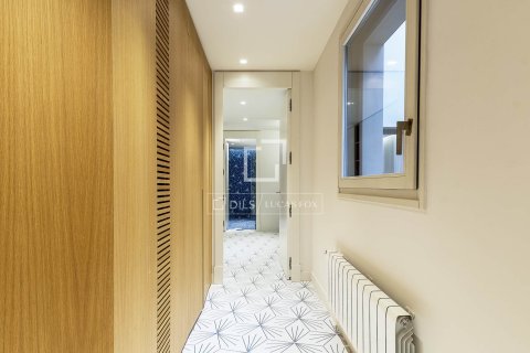 Apartment à vendre à Barcelona, Espagne, 2 chambres, 146 m2 No. 150484 - photo 27