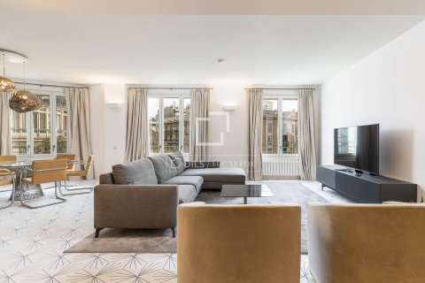 Apartment à vendre à Barcelona, Espagne, 2 chambres, 146 m2 No. 150484 - photo 3