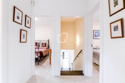 Villa en venta en Sitges, Barcelona, España 4 dormitorios, 169 m2 No. 150488 - foto 25