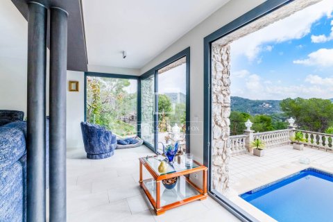 Villa en venta en Sitges, Barcelona, España 4 dormitorios, 169 m2 No. 150488 - foto 3