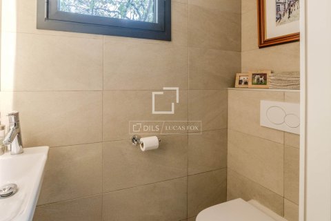 Villa en venta en Sitges, Barcelona, España 4 dormitorios, 169 m2 No. 150488 - foto 9