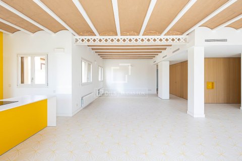 Apartment à vendre à Barcelona, Espagne, 3 chambres, 174 m2 No. 150486 - photo 3