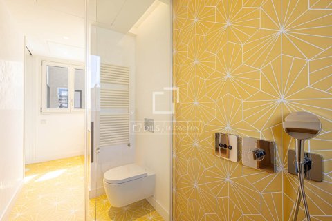 Apartment à vendre à Barcelona, Espagne, 3 chambres, 174 m2 No. 150486 - photo 29