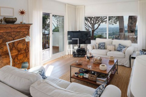 Villa for sale in Premia De Dalt, Barcelona, Spain 6 bedrooms, 593 sq.m. No. 150482 - photo 11