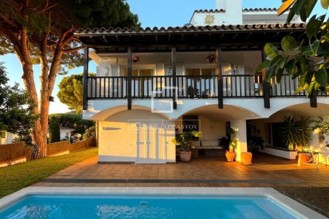 Villa for sale in Premia De Dalt, Barcelona, Spain 6 bedrooms, 593 sq.m. No. 150482 - photo 16