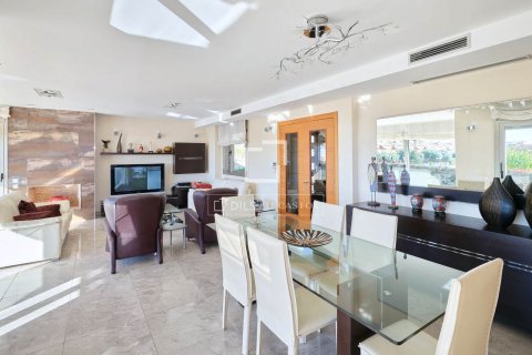 Villa for sale in Sant Vicenc De Montalt, Barcelona, Spain 5 bedrooms, 604 sq.m. No. 150485 - photo 10