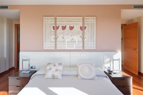 Villa for sale in Sant Vicenc De Montalt, Barcelona, Spain 5 bedrooms, 604 sq.m. No. 150485 - photo 18