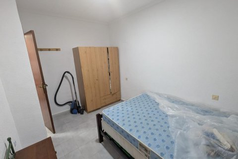 Bungalow for sale in Torrevieja, Alicante, Spain 1 bedroom, 55 sq.m. No. 184326 - photo 7