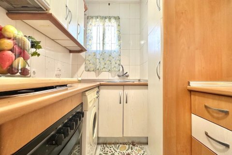 Apartment for sale in Torrevieja, Alicante, Spain 1 bedroom, 34 sq.m. No. 184327 - photo 9