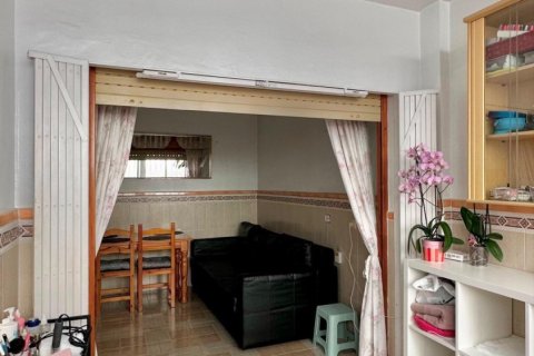 Apartamento en venta en Torrevieja, Alicante, España 2 dormitorios, 62 m2 No. 184329 - foto 5
