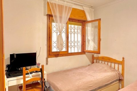 Apartamento en venta en Torrevieja, Alicante, España 2 dormitorios, 62 m2 No. 184329 - foto 15