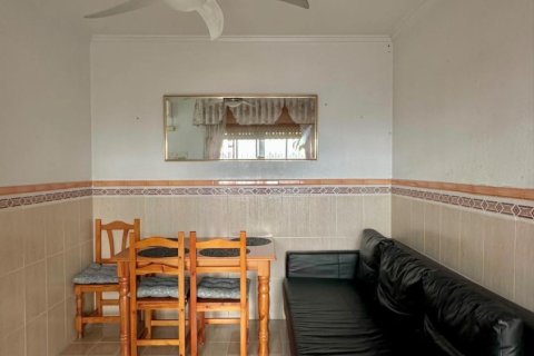 Apartamento en venta en Torrevieja, Alicante, España 2 dormitorios, 62 m2 No. 184329 - foto 6