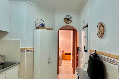 Apartamento en venta en Torrevieja, Alicante, España 2 dormitorios, 62 m2 No. 184329 - foto 11