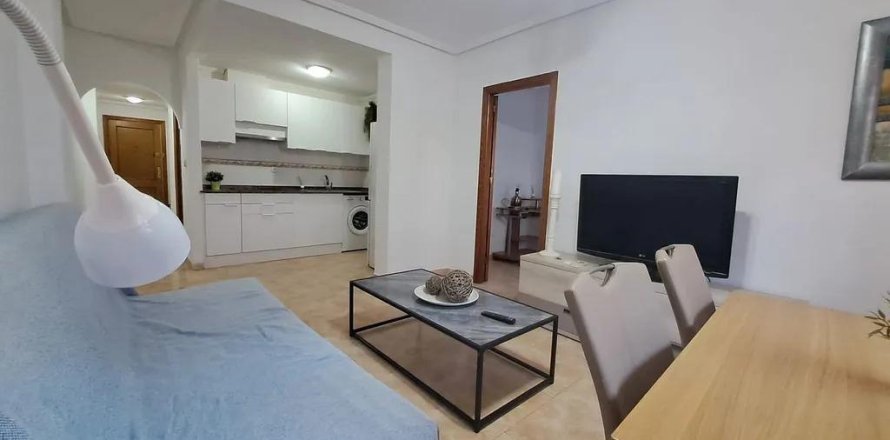 Apartamento en Torrevieja, Alicante, España 2 dormitorios, 65 m2 No. 184325