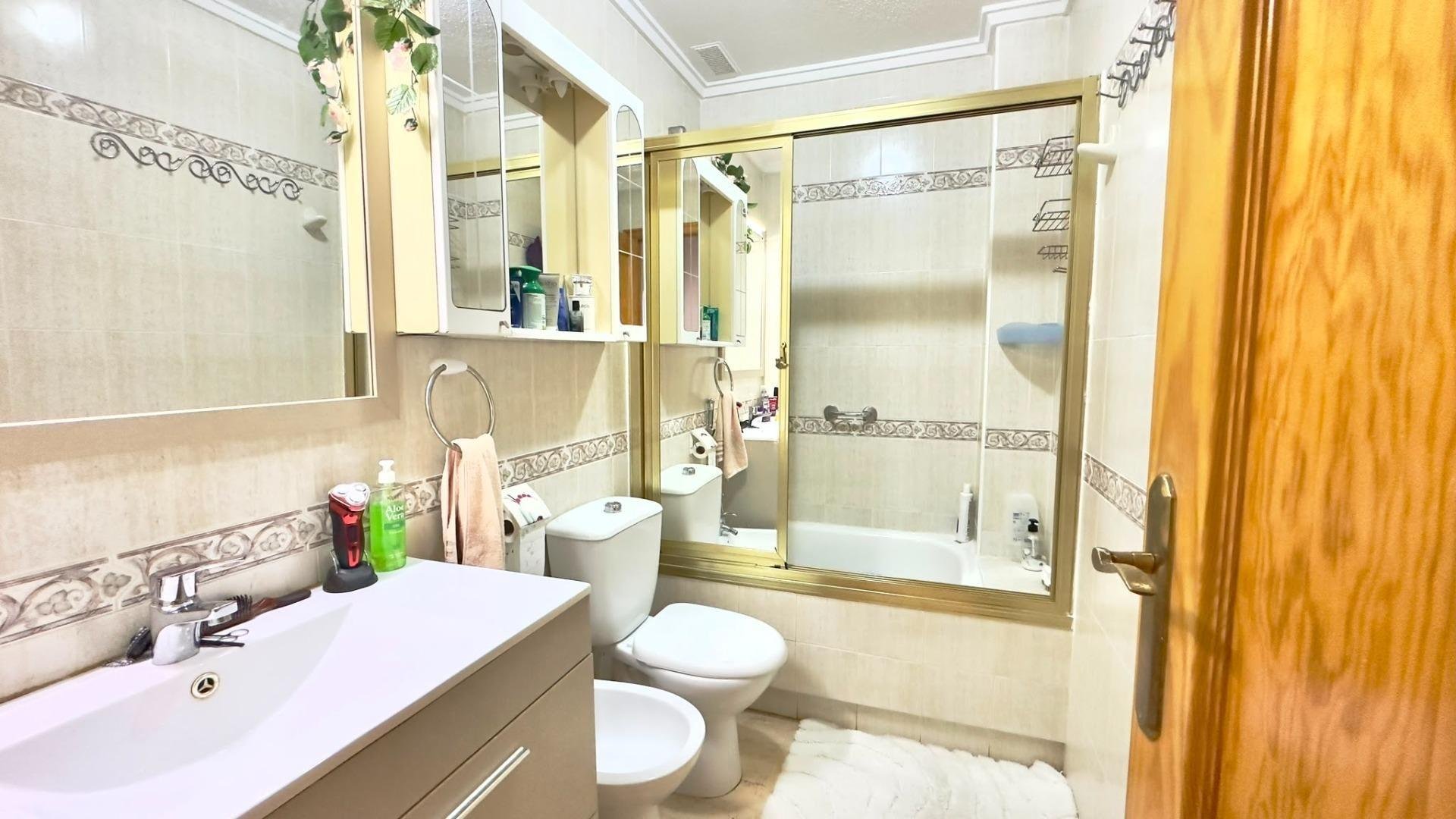 Apartment in Torrevieja, Alicante, Spain 1 bedroom, 51 sq.m. No. 184330
