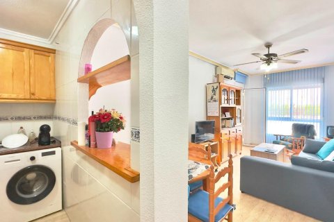 Apartamento en venta en Torrevieja, Alicante, España 1 dormitorio, 51 m2 No. 184330 - foto 7