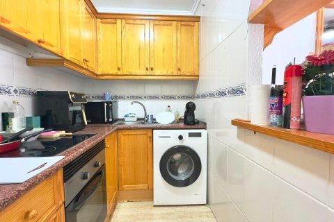 Apartamento en venta en Torrevieja, Alicante, España 1 dormitorio, 51 m2 No. 184330 - foto 9