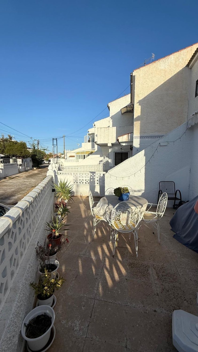 Bungalow i Torrevieja, Alicante, Spanien 2 sovrum, 80 kvm. Nr. 184328