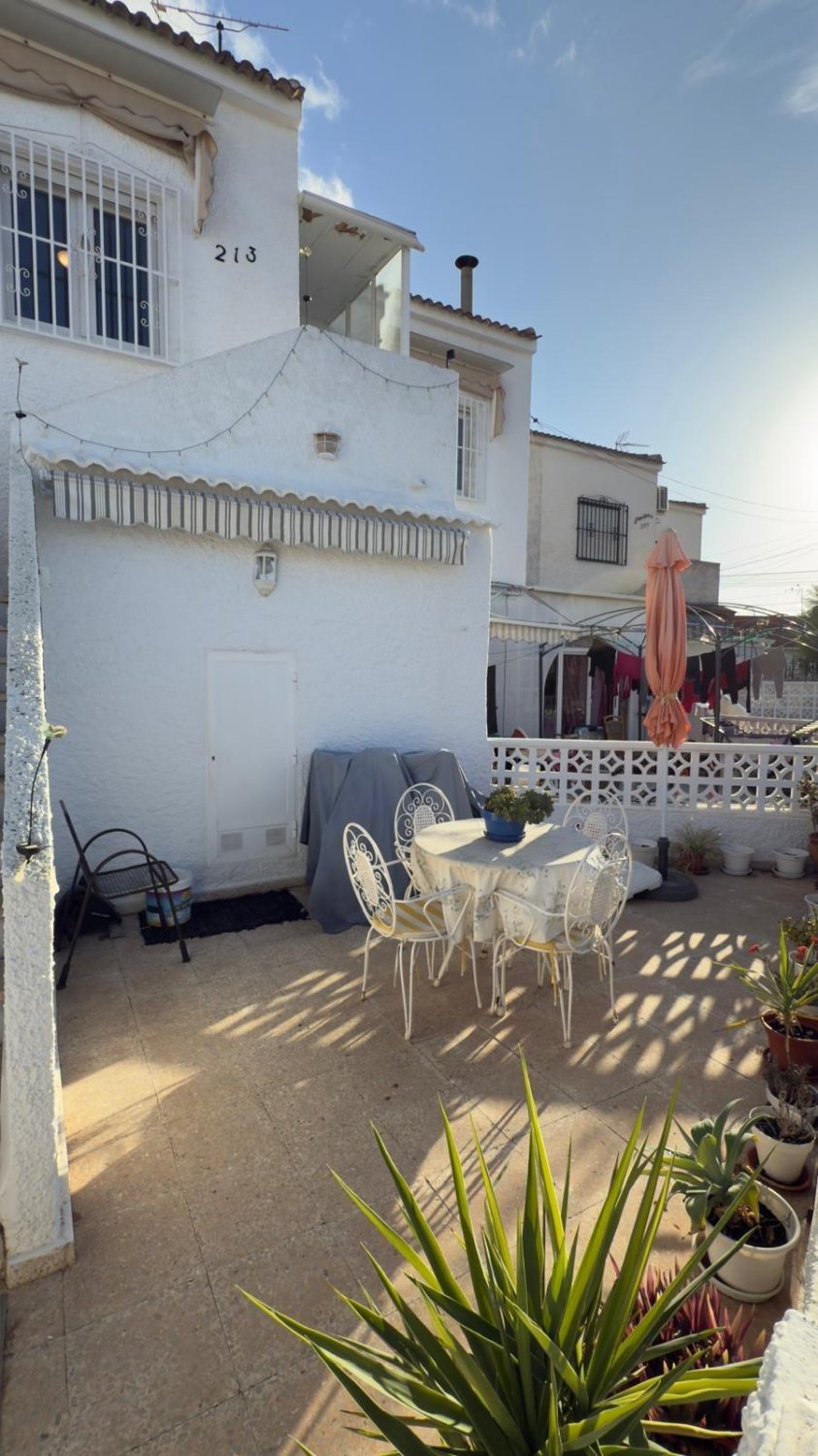 Bungalow i Torrevieja, Alicante, Spanien 2 sovrum, 80 kvm. Nr. 184328