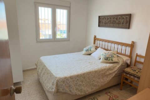 Bungalow for sale in Torrevieja, Alicante, Spain 2 bedrooms, 80 sq.m. No. 184328 - photo 15