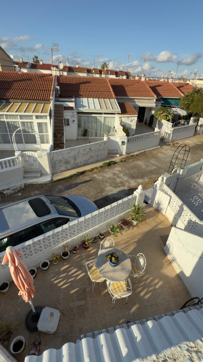 Bungalow i Torrevieja, Alicante, Spanien 2 sovrum, 80 kvm. Nr. 184328