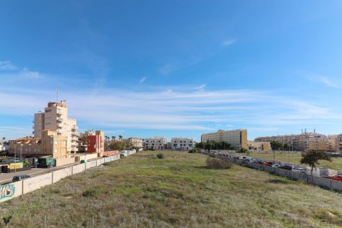 Apartamento en venta en Torrevieja, Alicante, España 1 dormitorio, 60 m2 No. 184324 - foto 14