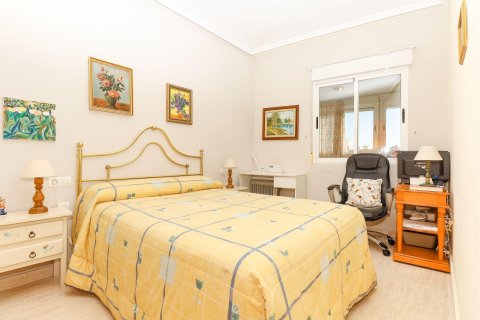 Apartamento en venta en Torrevieja, Alicante, España 1 dormitorio, 60 m2 No. 184324 - foto 8